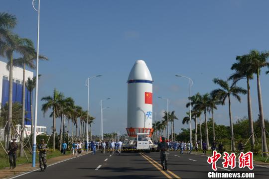 船罩转运 金智峰 摄
